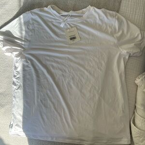 NWT Fabletics White Phoenix Lite Top L